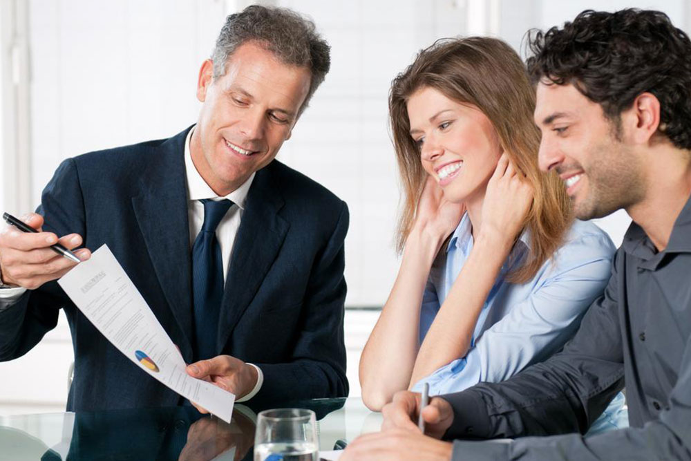 Here’s how you can choose top financial advisers for your business